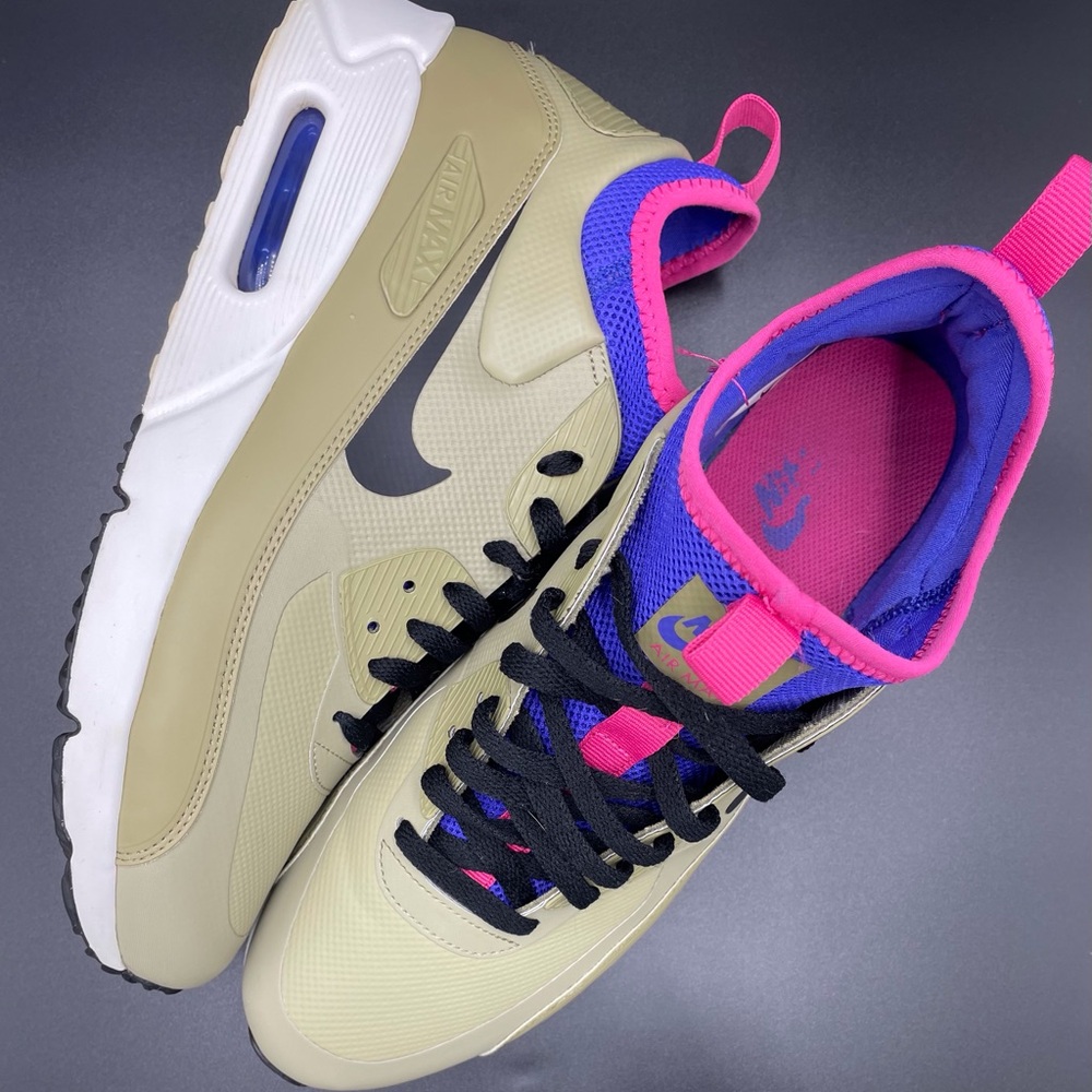 Nike Air Max 90 Ultra Mid  (UNRELEASED-RARE)